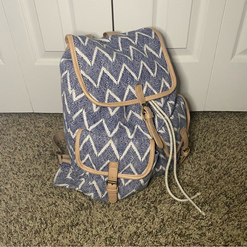Mossimo Chevron Zig Zag Drawstring Backpack - image 1